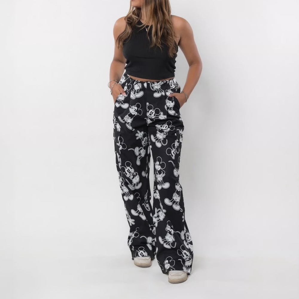 🖤Disney x Cakeworthy Mickey Cargo Pants